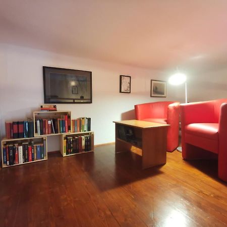 Studio Apartman Galerija Бузет Экстерьер фото