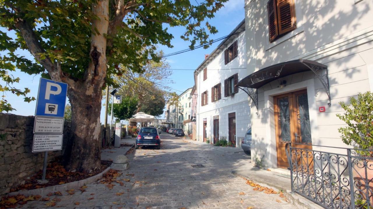 Studio Apartman Galerija Бузет Экстерьер фото